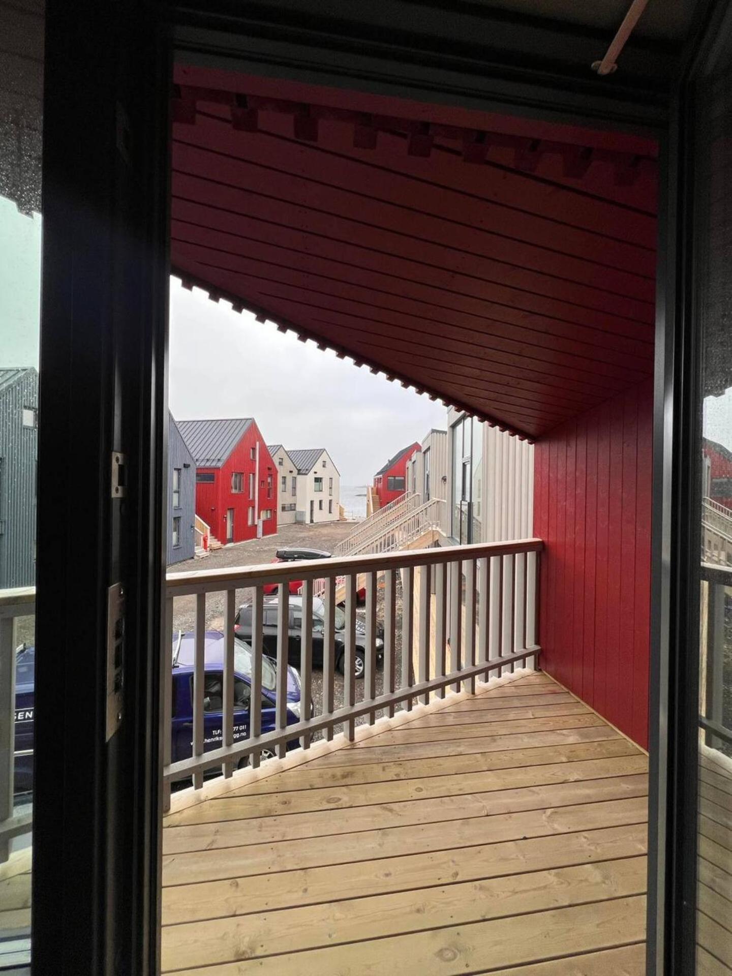 Stilren Leilighet I Henningsvær Exterior foto